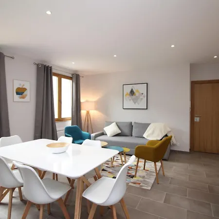 Beau T3 Avec Terrasse, Parking Et Wifi A 300m Des Thermes Du Mont-dore - Fr-1-608-79 Apartment Le Mont-Dore